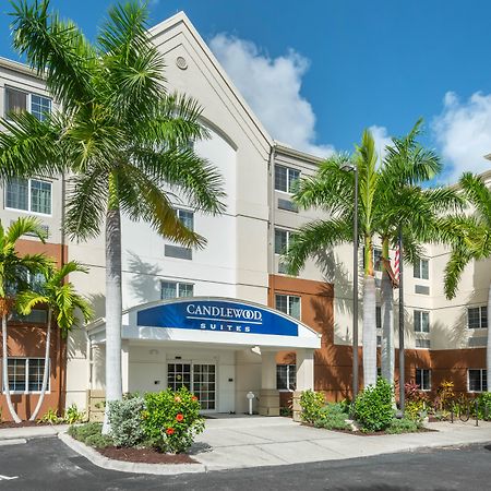 Candlewood Suites Fort Myers/Sanibel Gateway, An Ihg Hotel Ngoại thất bức ảnh