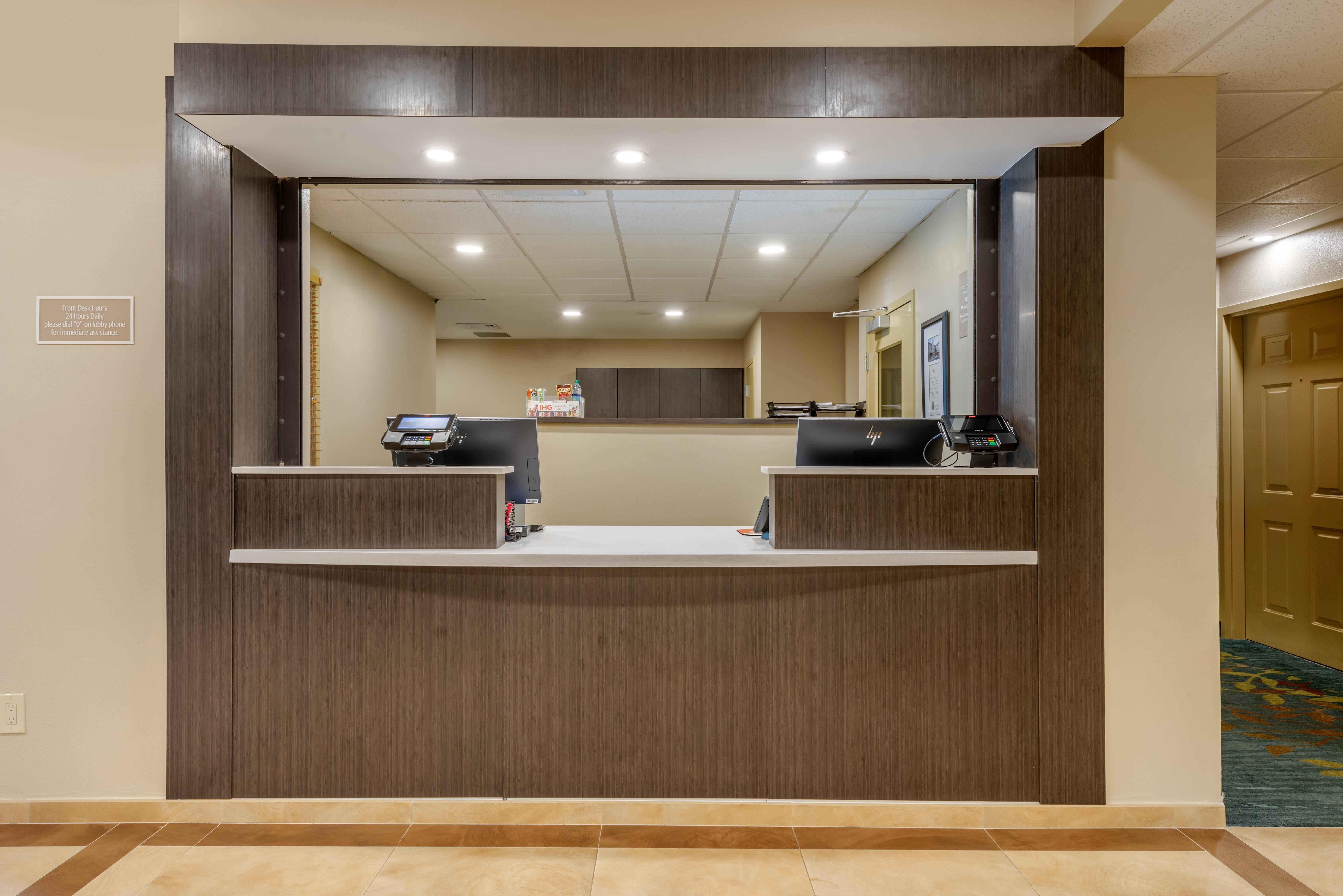 Candlewood Suites Fort Myers/Sanibel Gateway By Ihg Ngoại thất bức ảnh