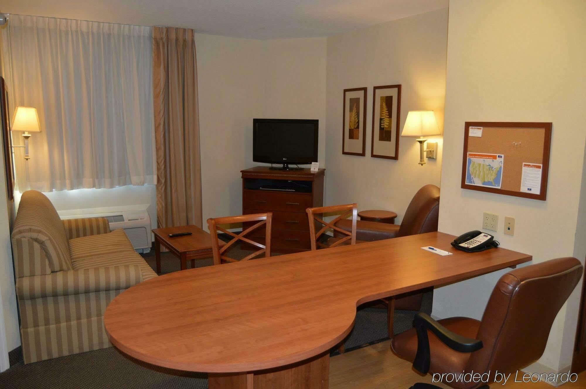 Candlewood Suites Fort Myers/Sanibel Gateway By Ihg Ngoại thất bức ảnh