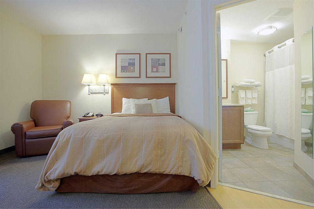 Candlewood Suites Fort Myers/Sanibel Gateway By Ihg Ngoại thất bức ảnh